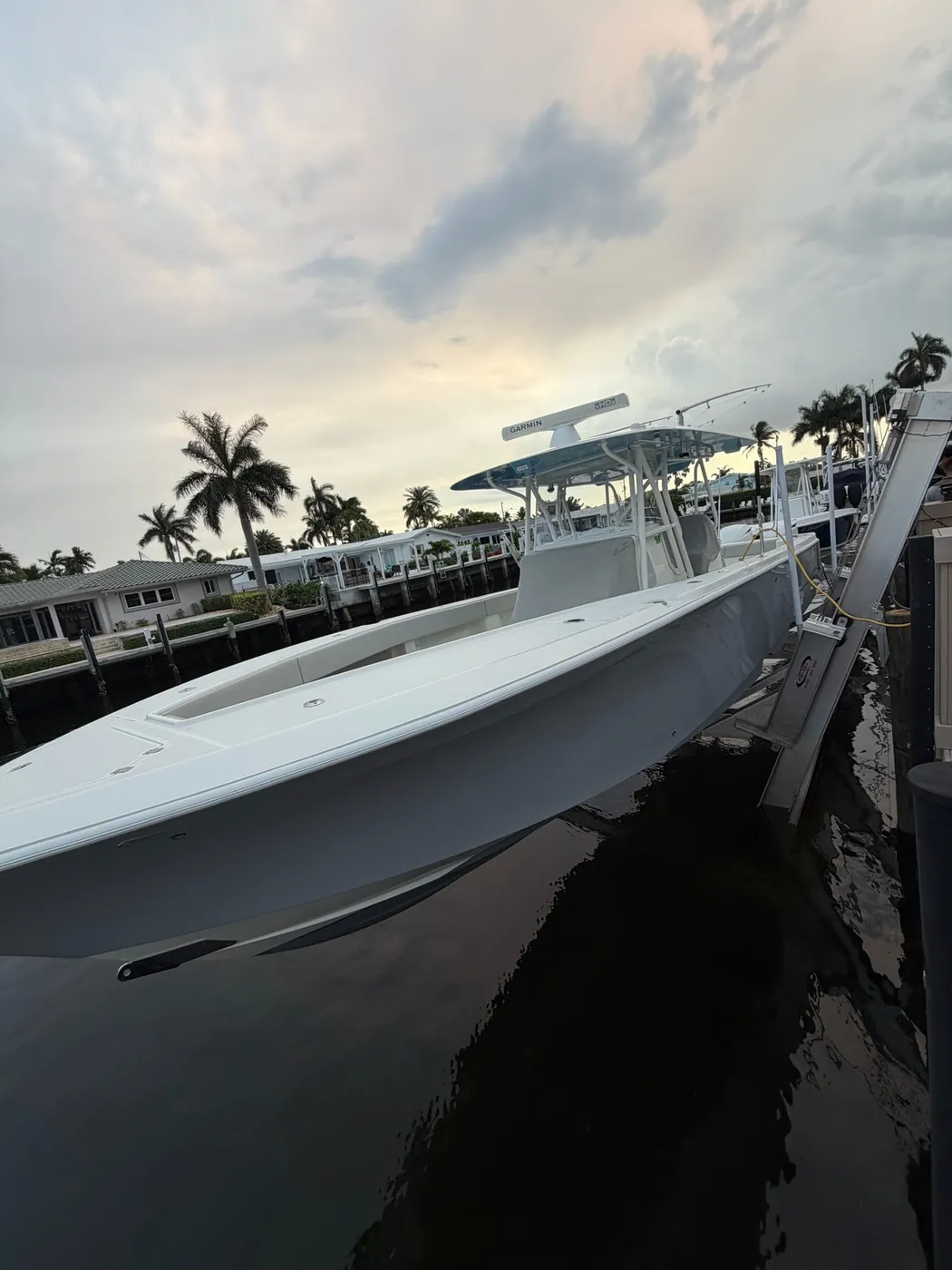 Modular floating dock with personal watercraft